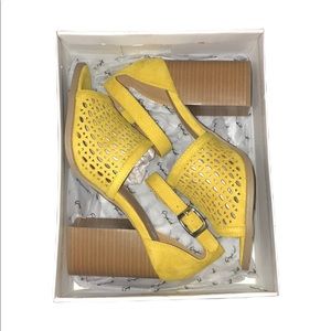 NIB Quipid Faux Suede Cutout Heels - Size 8.5